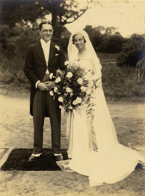 'Squirrel' & Joyce Green on their Wedding day in 1933